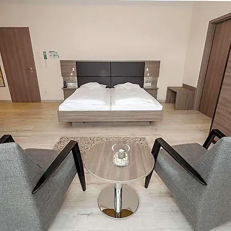 Lange Hotel 3*